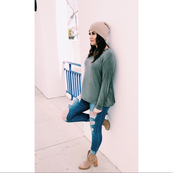 Meet your Posher, Stevie - Picture 2 of 2